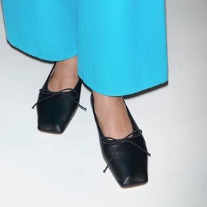 Mansur Gavriel Square Toe Ballerinas in Black, size 7.